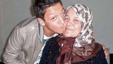 mesut ozil majka pinterest
