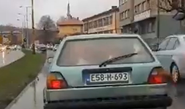 tele u golfu