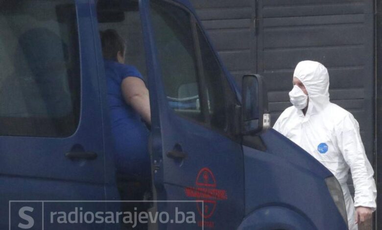 koronavirus rusija moskva maske odijelo mart20 EPAEFE