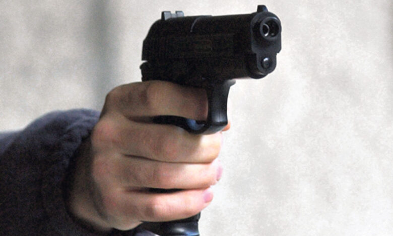 374153 pucnjava pistolj ls