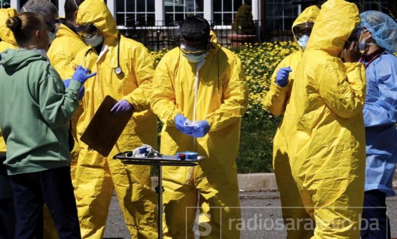 newyork koronavirus covid19 odijela maske 4apr20 EPAEFE