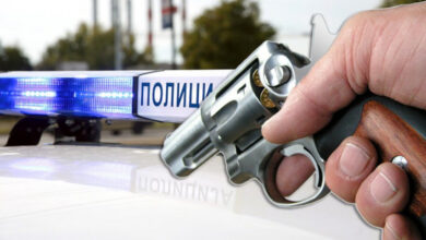 res policajcu oteo pistolj pucao sebi u stomak
