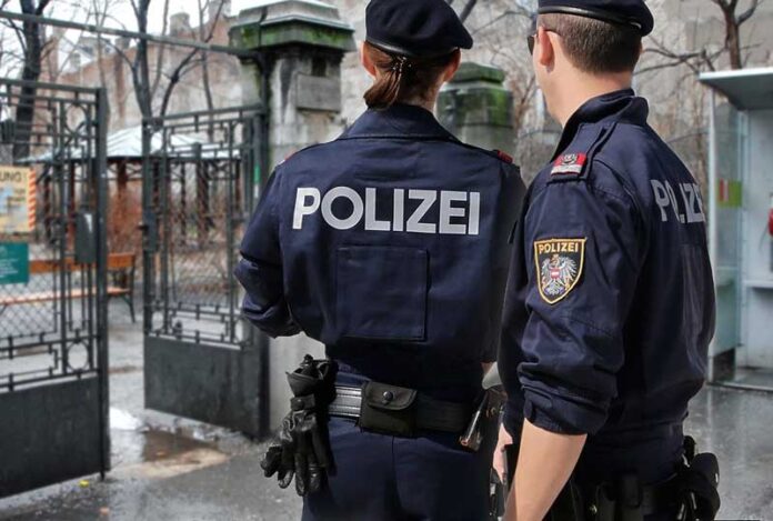 austrijska policija 6 696x469