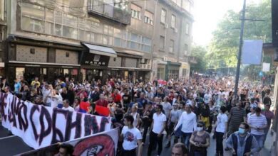 protest beograd nacionalisti 696x469