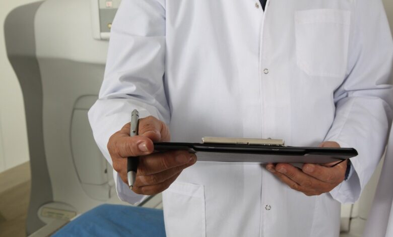 doctor 1228627 1280