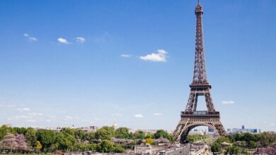 eiffel tower 768501 1280