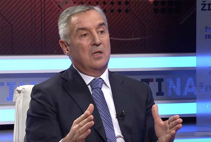 djukanovic ziva istina 696x469