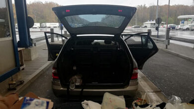 2380443 detaljna kontrola automobila u kojem je pronadjeno preko dva kilograma z ls