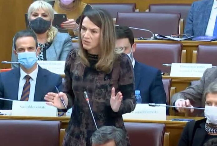 kenana strujic harbic 2 696x469